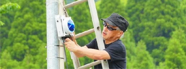定点観測カメラの設置様子